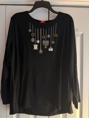GUC Black Long-Sleeve Holiday Hanukkah Top